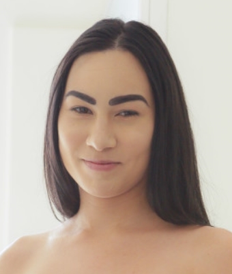 Alix Carter