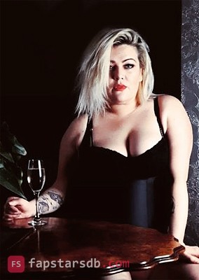 BDSM Mia