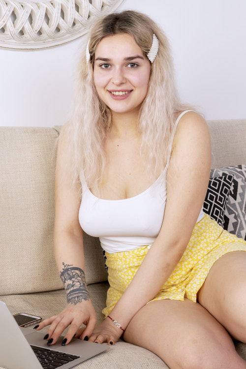 Eva Stone