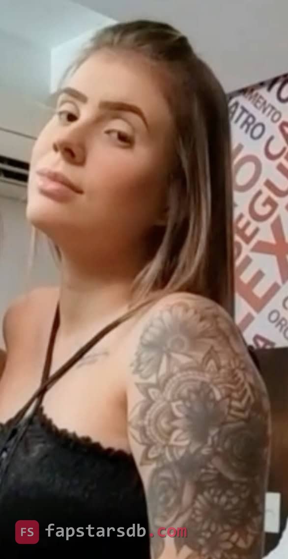 Lara Castello