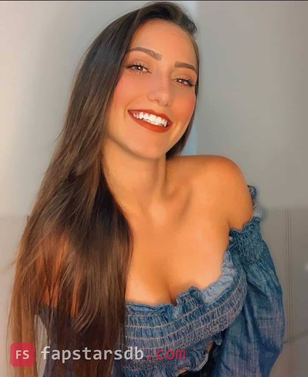 Laura Remy
