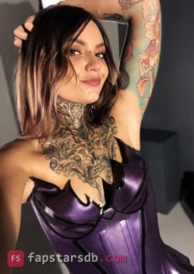 Mistress Nikky French