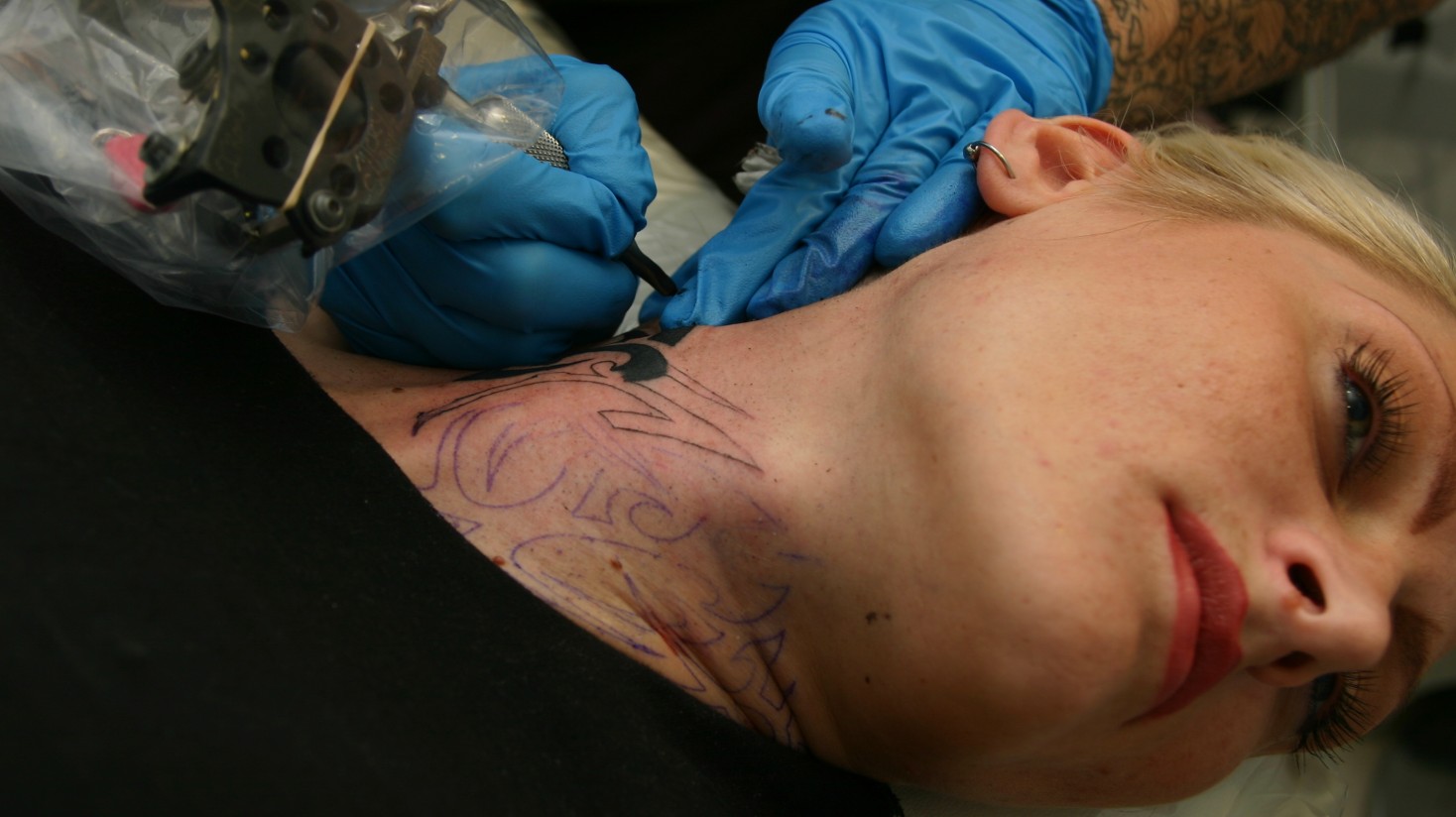 Alira Astro Gets a Tribal Neck Tattoo with Sascha's Name