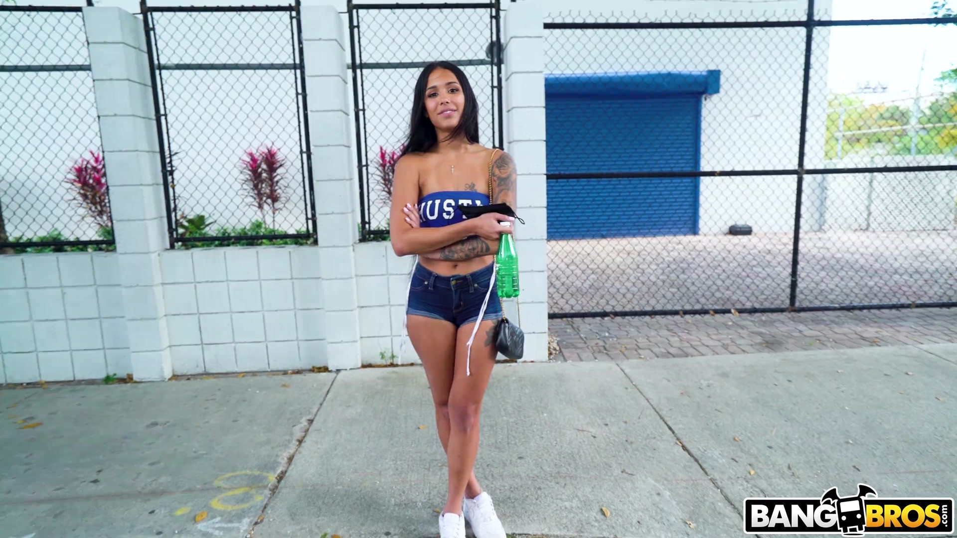 Colombian Baddie Fucks For Cash