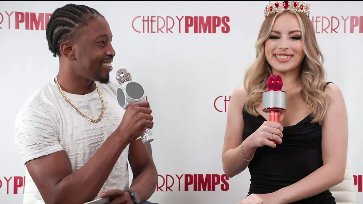 Interview With Cherry of the Year 2022 Anna Claire Clouds