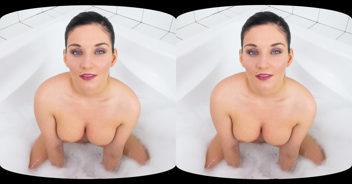 Fetish 064 - Dirty Shower with Lucia
