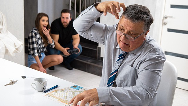 He Pressed Wrong Button and Daddy Fucked His Girlfriend