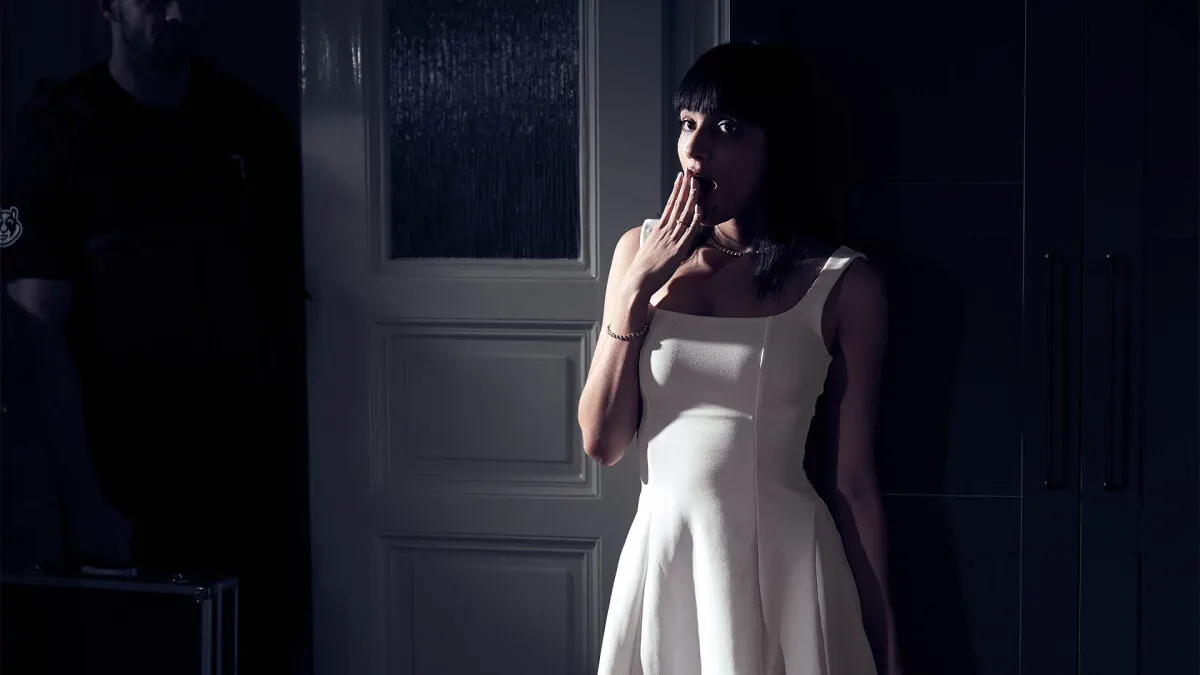 Sofi Miel on Dark Room VR