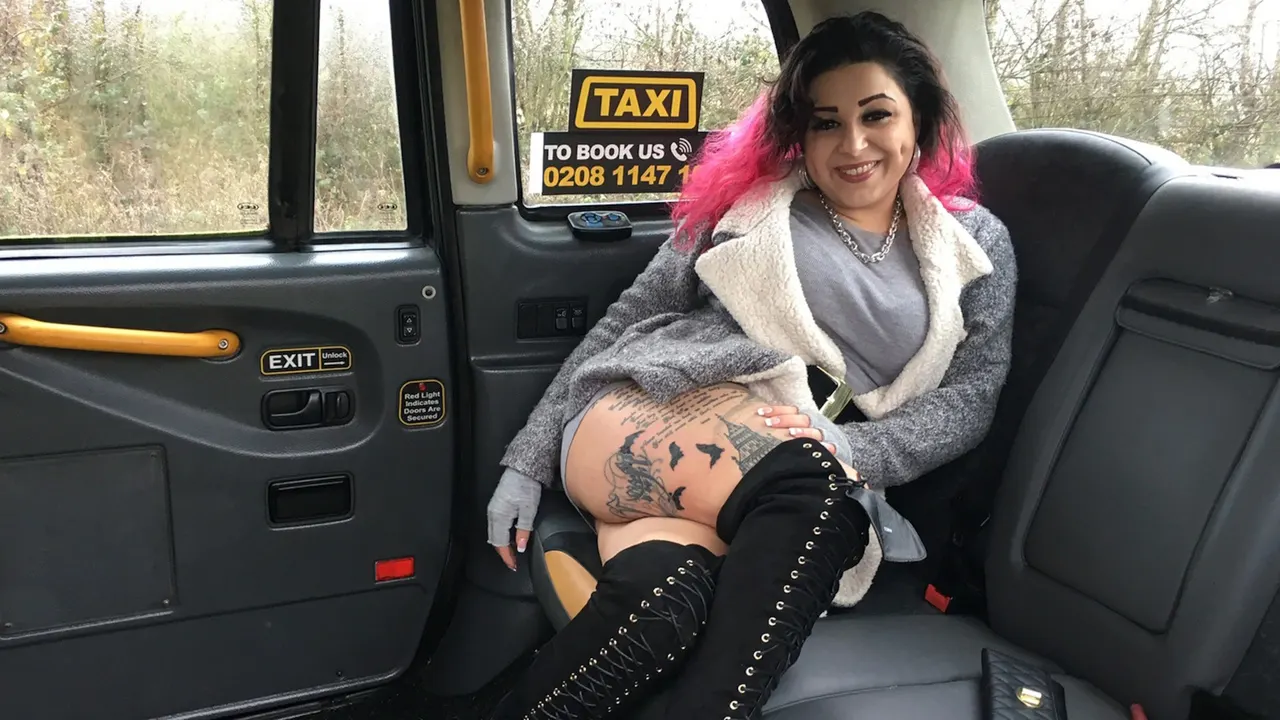 Tattooed chick wants cabbies cock