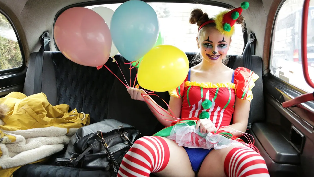 Driver Fucks Cute Valentine Clown