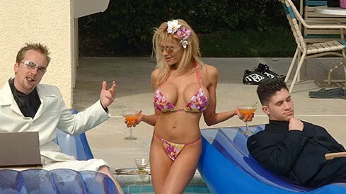 Poolside w/ Lana & the...