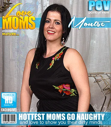 Beautiful mom with curvy ass rides dick