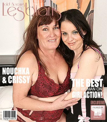 Hot old and young lesbian lickings eachothers pussy and ass