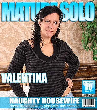 Horny mature housewife playing with a vibrator