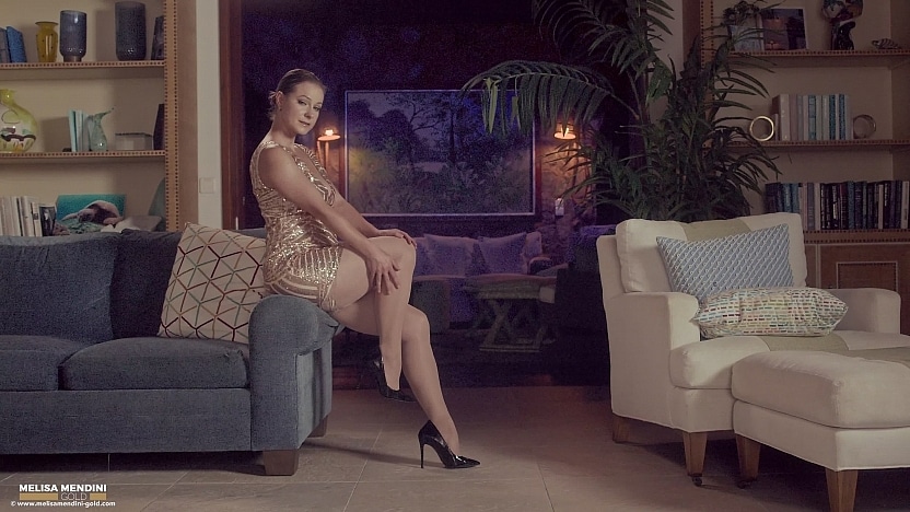 Golden Dress 4K