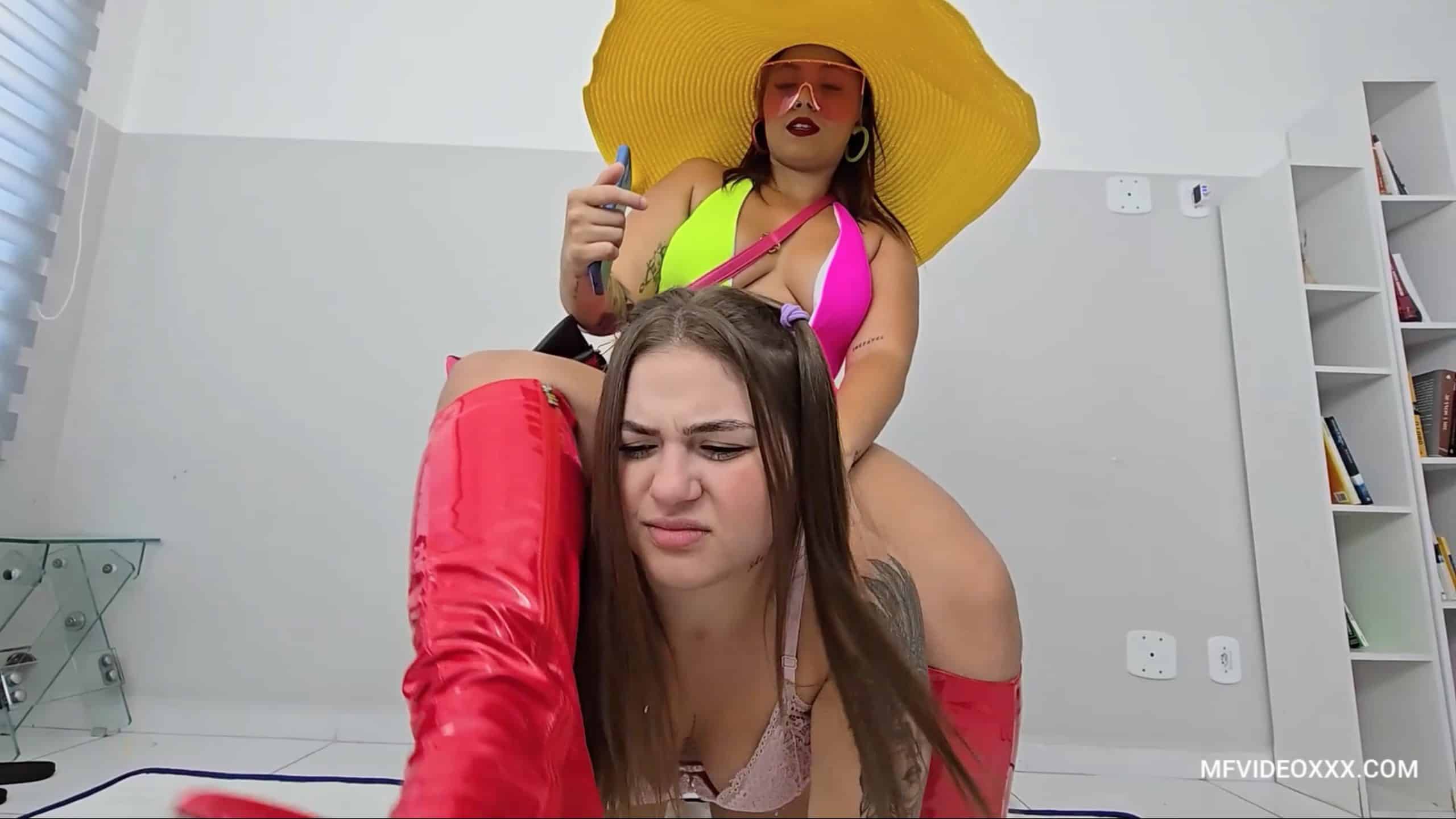 Nasty Rider with a Luscious Booty