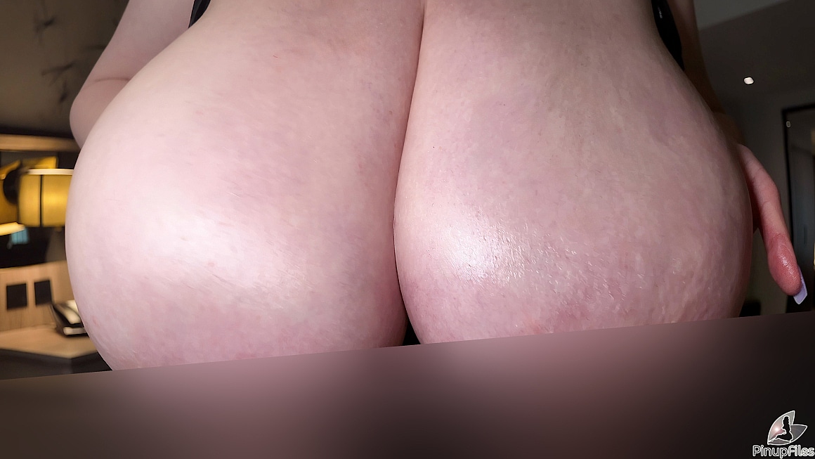 Kelly Melons - Black Shine Oil - 4K