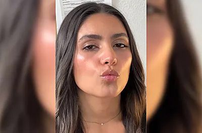 Isa Bella Kissing