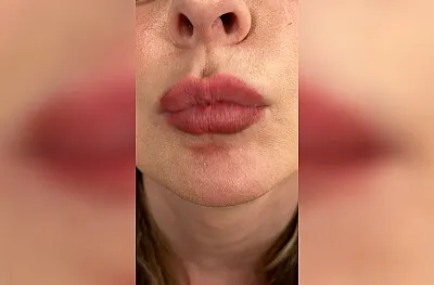 Sydney Paige Kissing