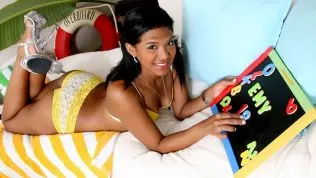 Emy Reyes on She's Brand New
