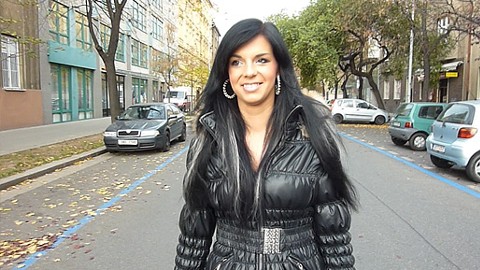 CASTING Alysia