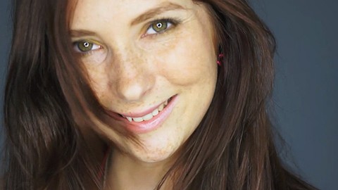 CASTING Kattie Gold